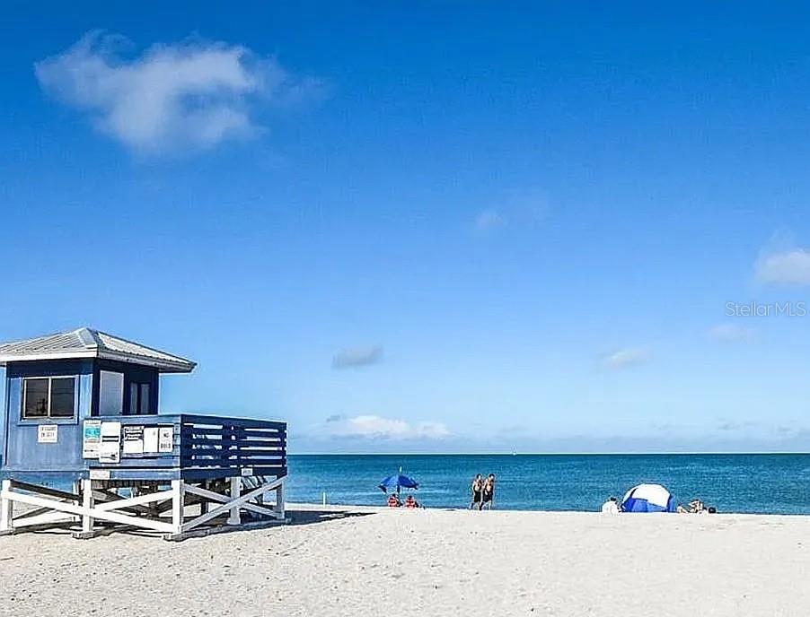 Image 33 of 37 For 618 Crossfield Circle 37