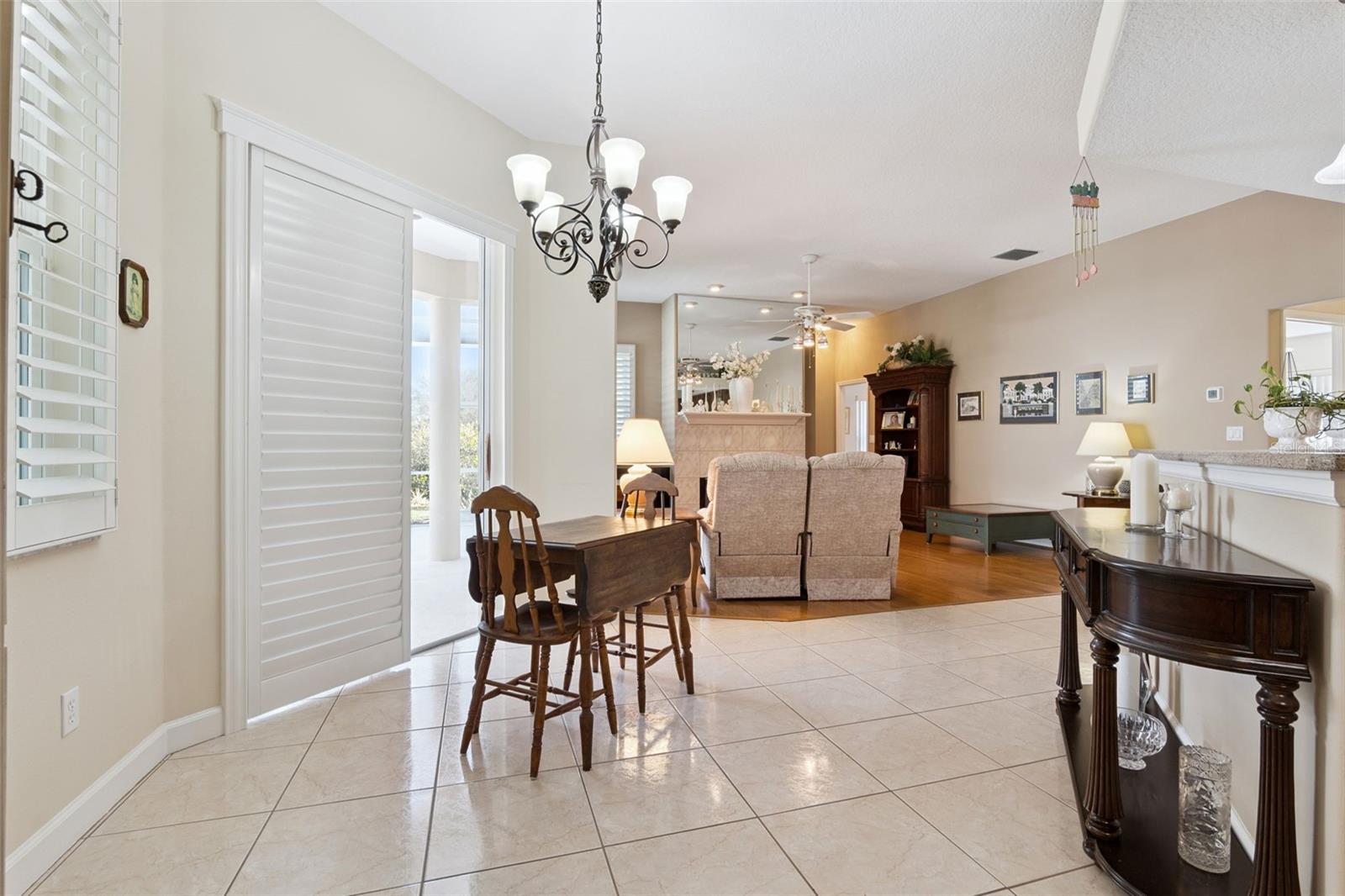 Image 22 of 51 For 1500 Edgewater Drive