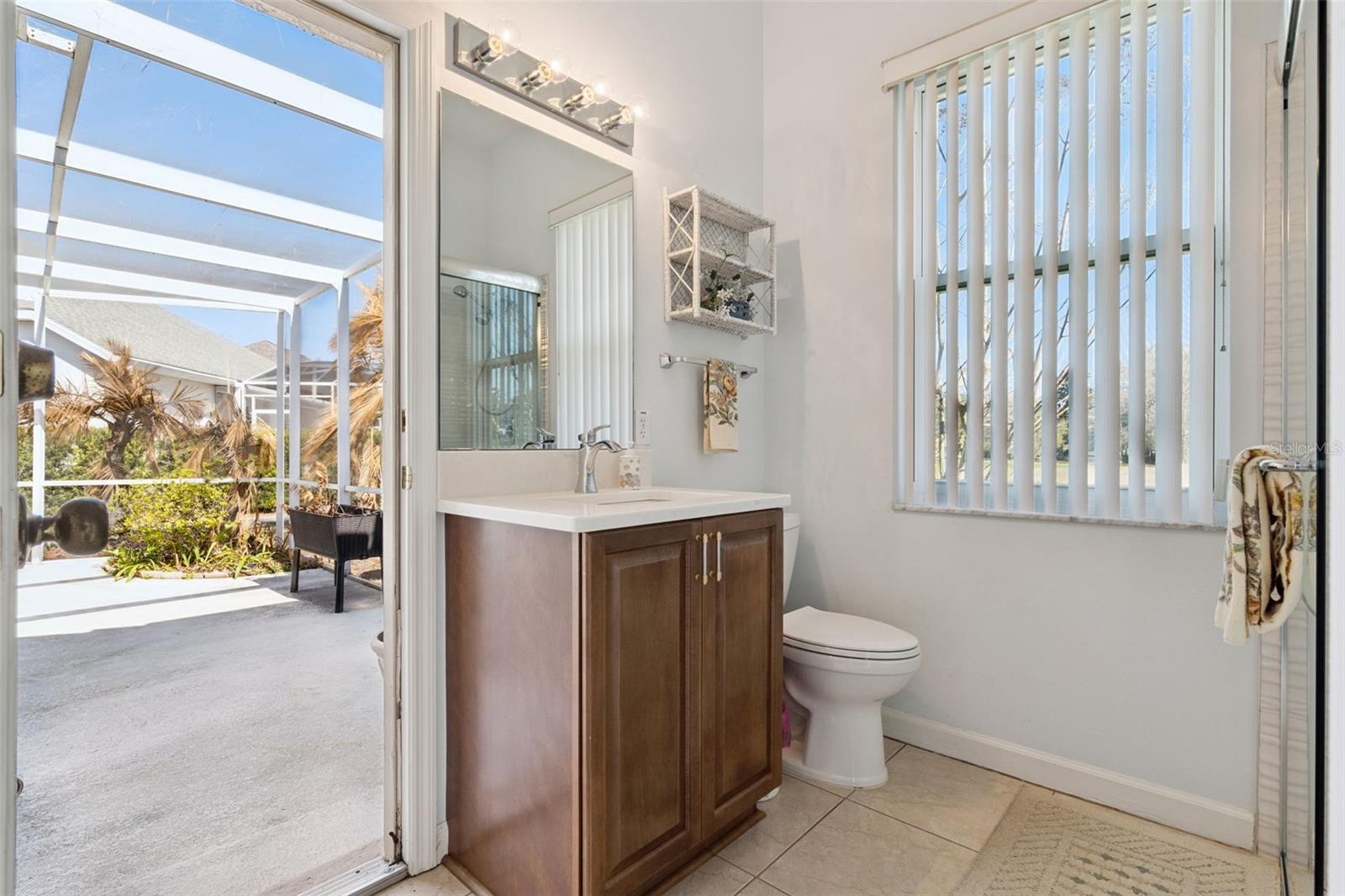 Image 37 of 51 For 1500 Edgewater Drive