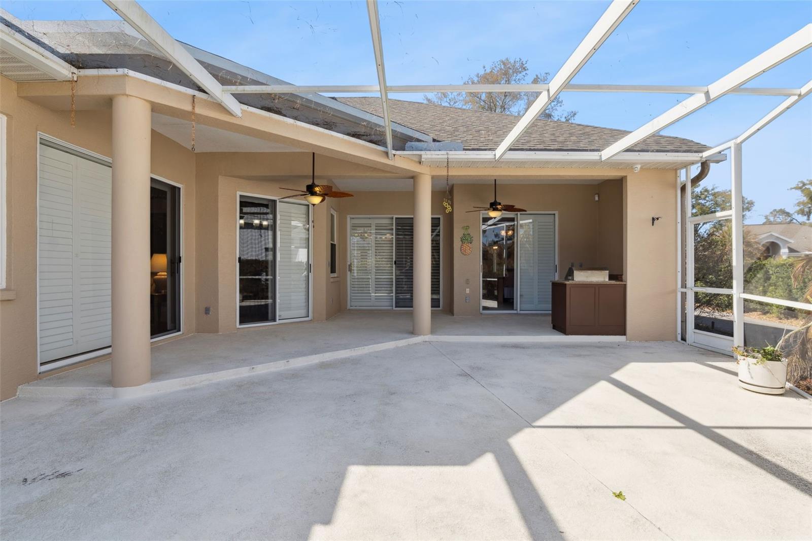 Image 38 of 51 For 1500 Edgewater Drive