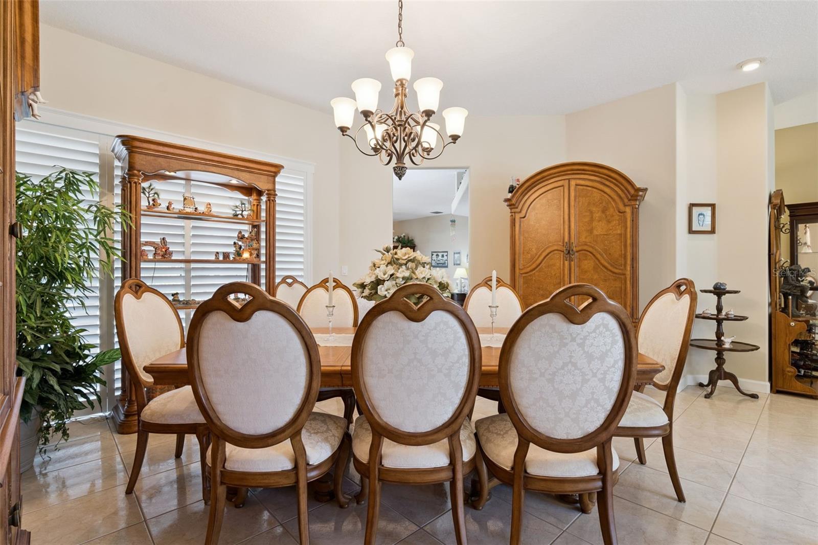 Image 7 of 51 For 1500 Edgewater Drive