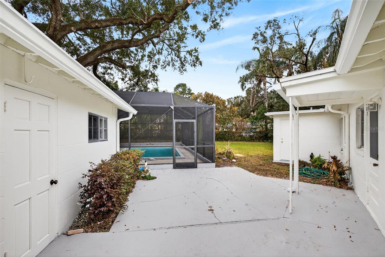 Image 16 of 24 For 821 Winthrop Place