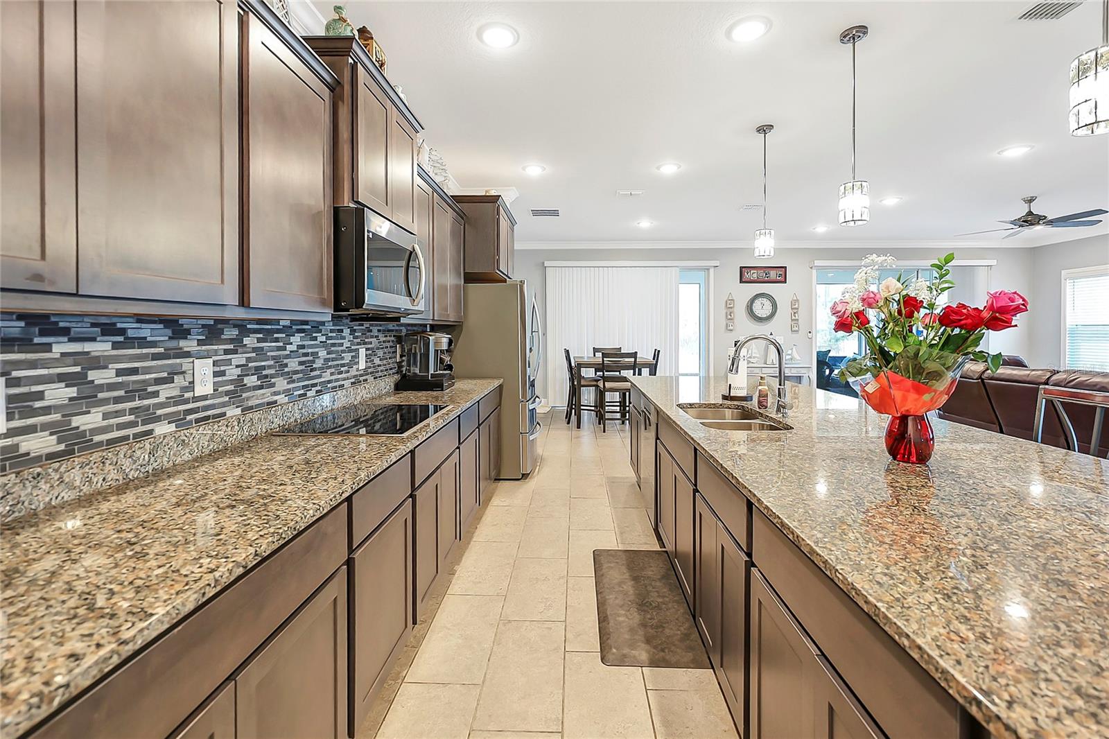 Image 27 of 63 For 42151 Tamarac Street