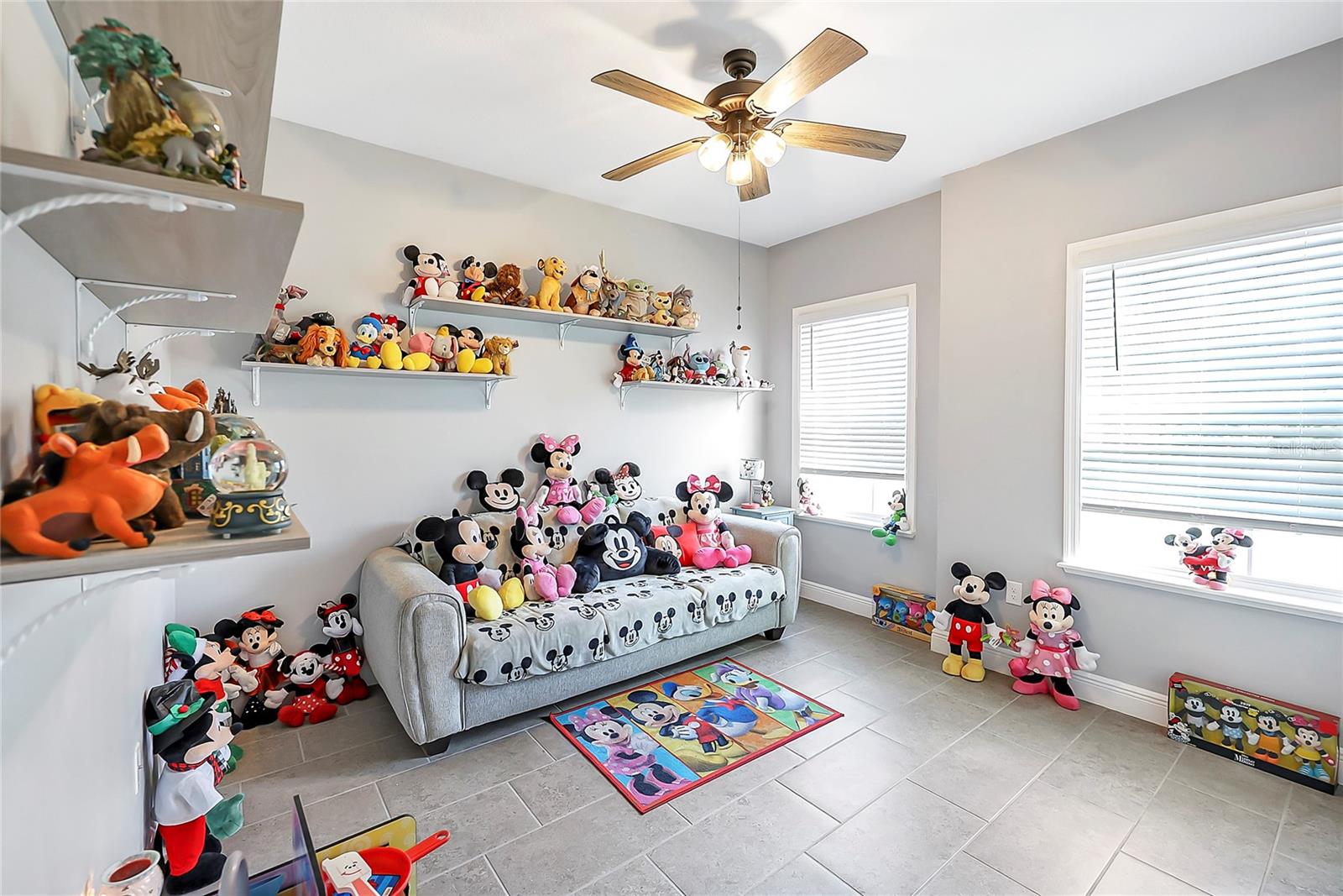 Image 8 of 63 For 42151 Tamarac Street