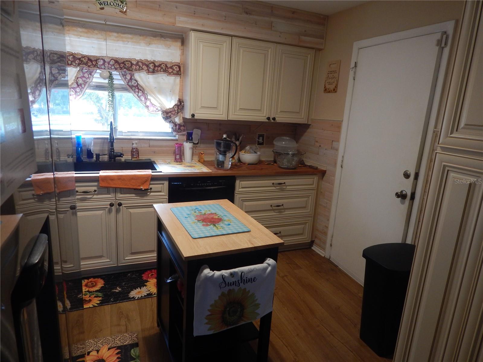 Image 32 of 43 For 5517 Westbrook Drive