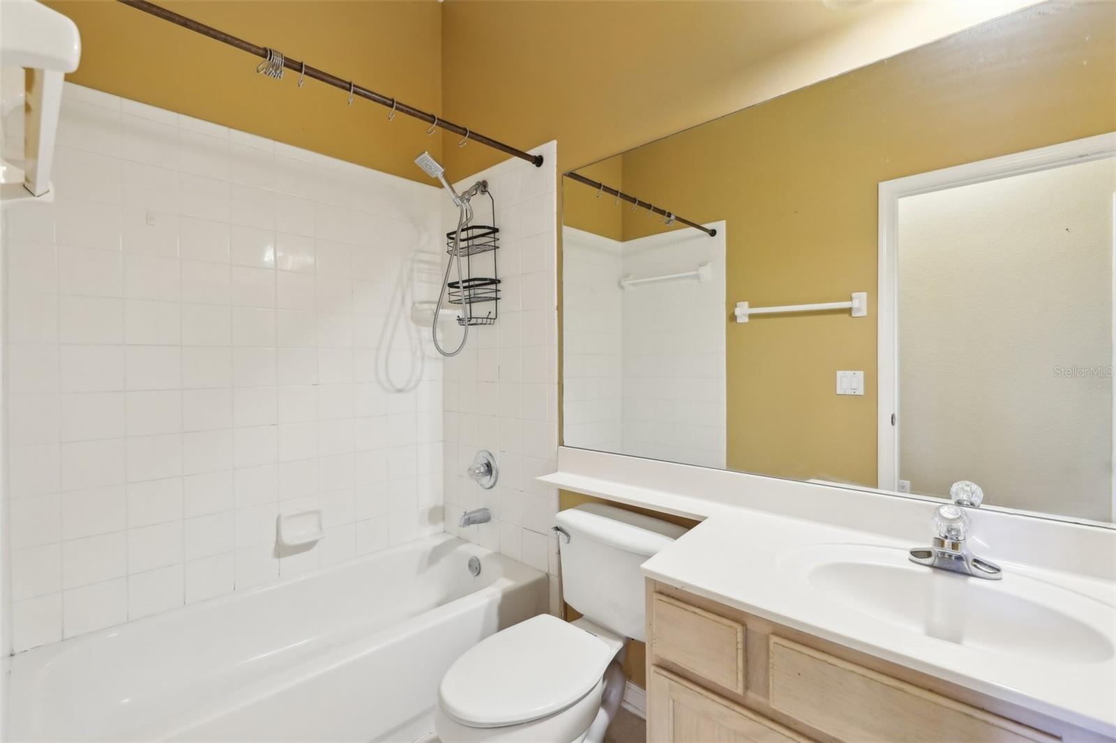 Image 20 of 33 For 7624 Bay Port Road 40