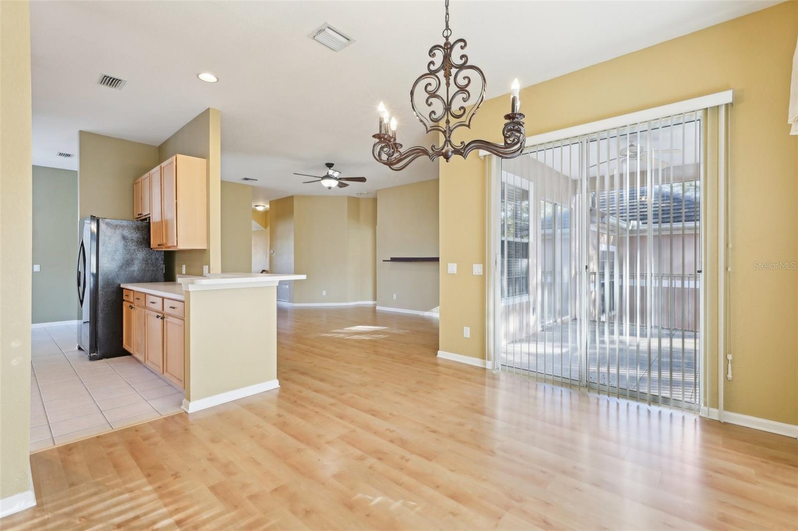 Image 6 of 33 For 7624 Bay Port Road 40