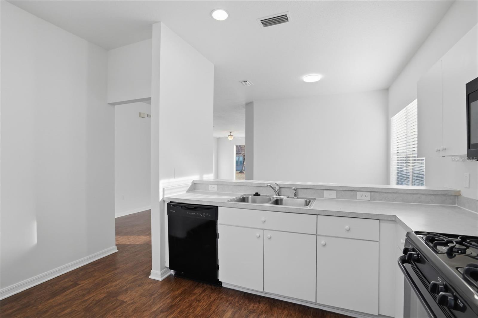 Image 11 of 26 For 7044 Monarch Park Drive