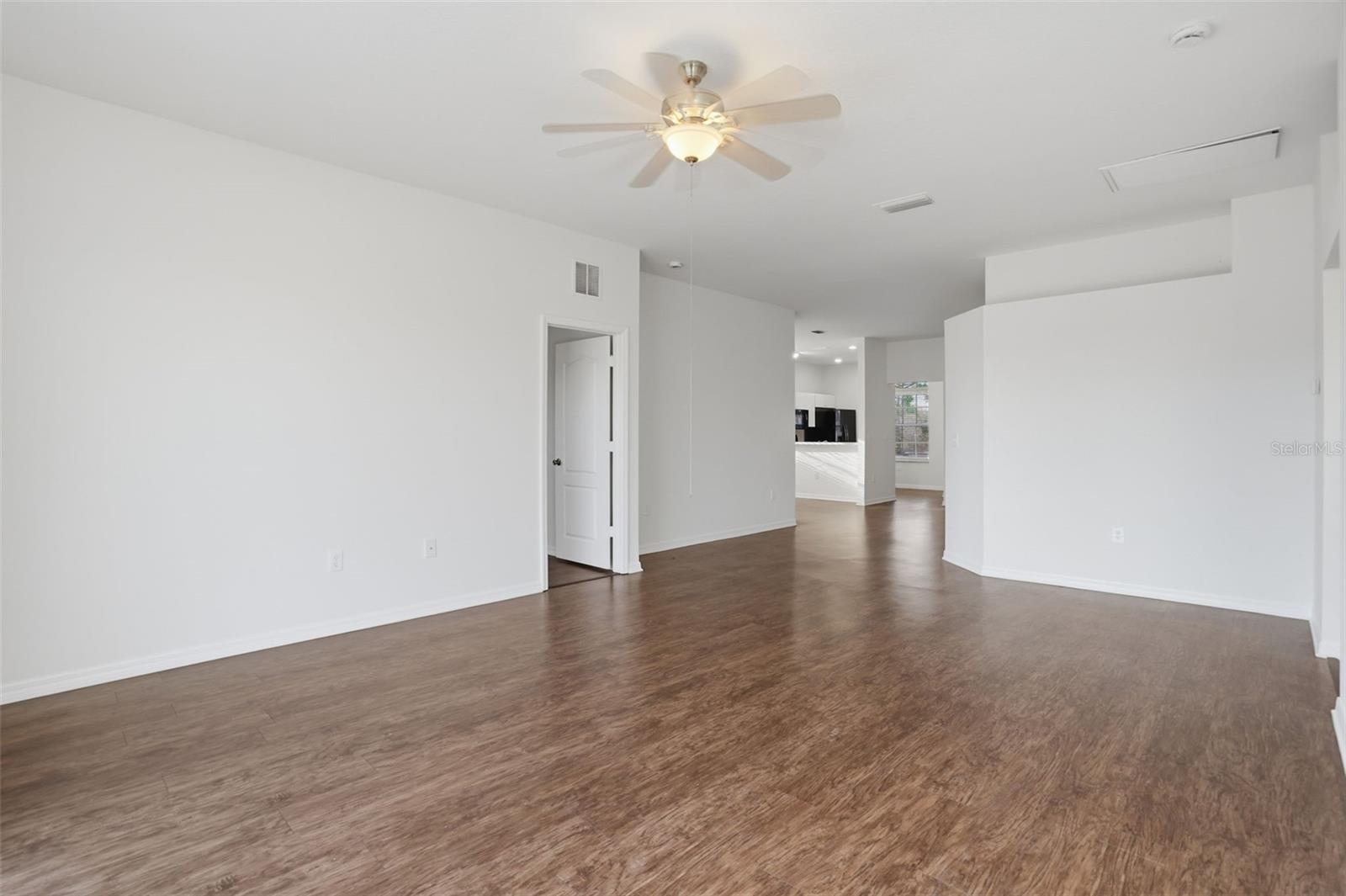 Image 6 of 26 For 7044 Monarch Park Drive