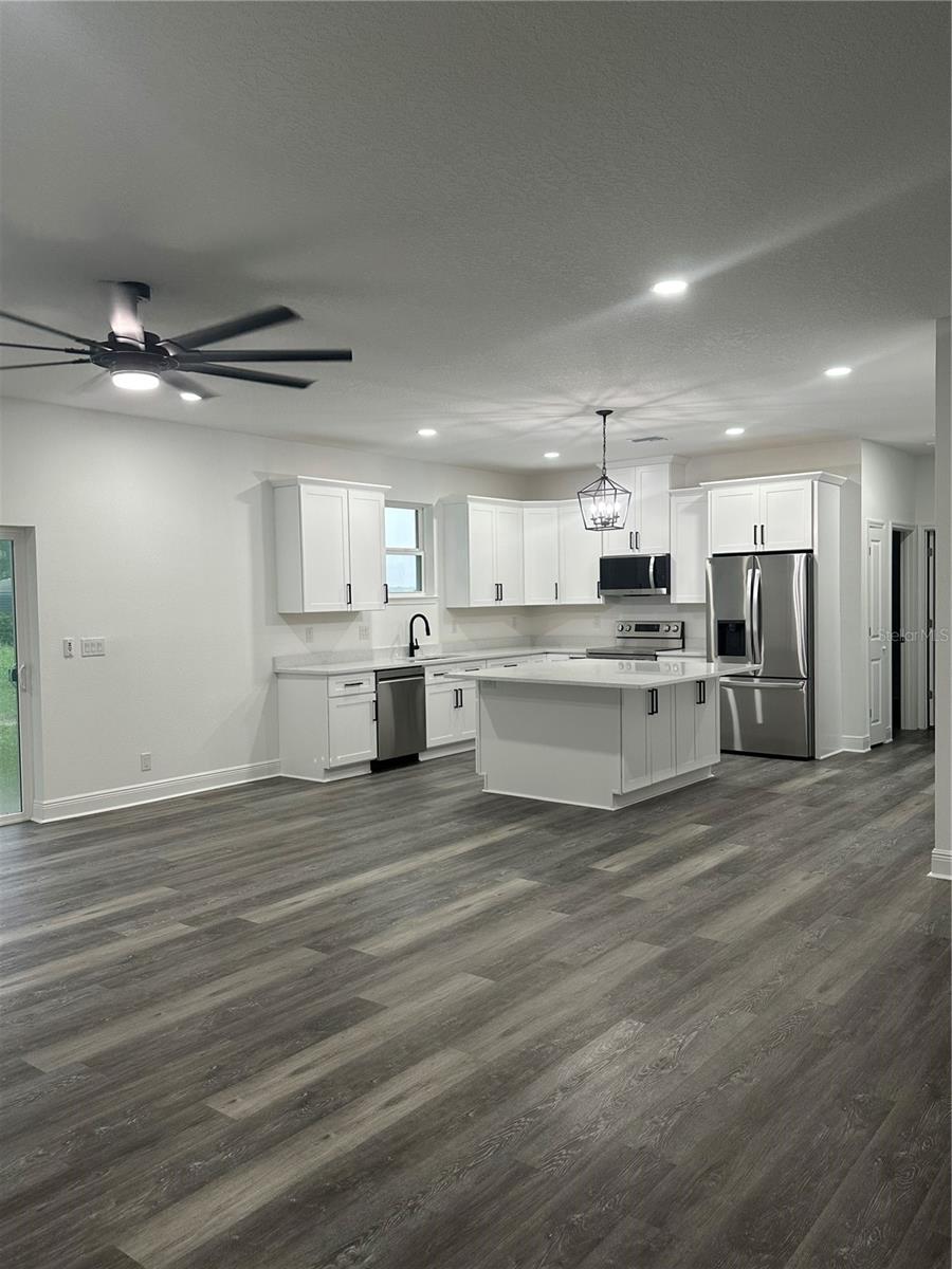 Image 11 of 19 For 13311 Midway Avenue