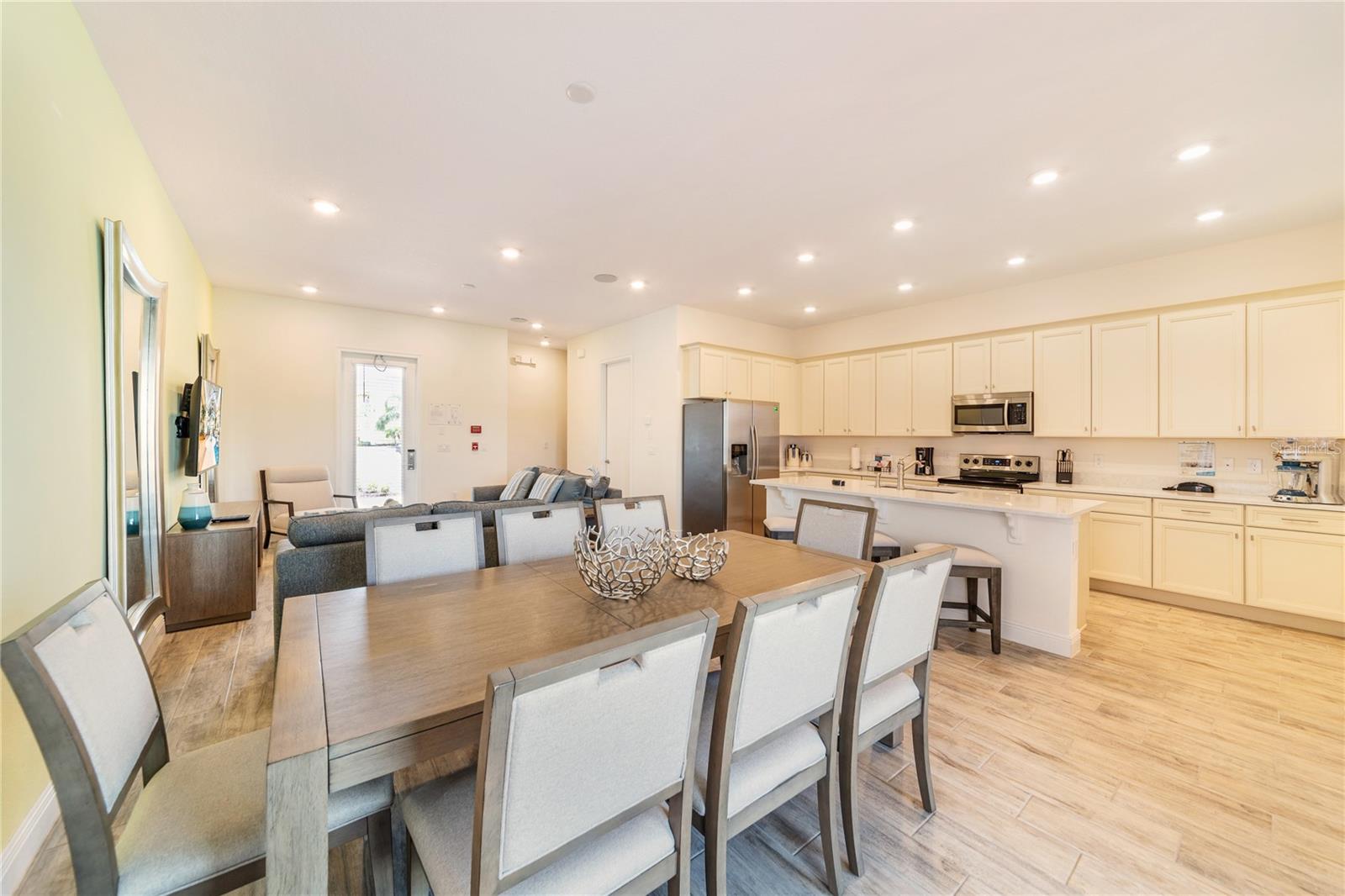 Image 11 of 87 For 8009 Surf Street