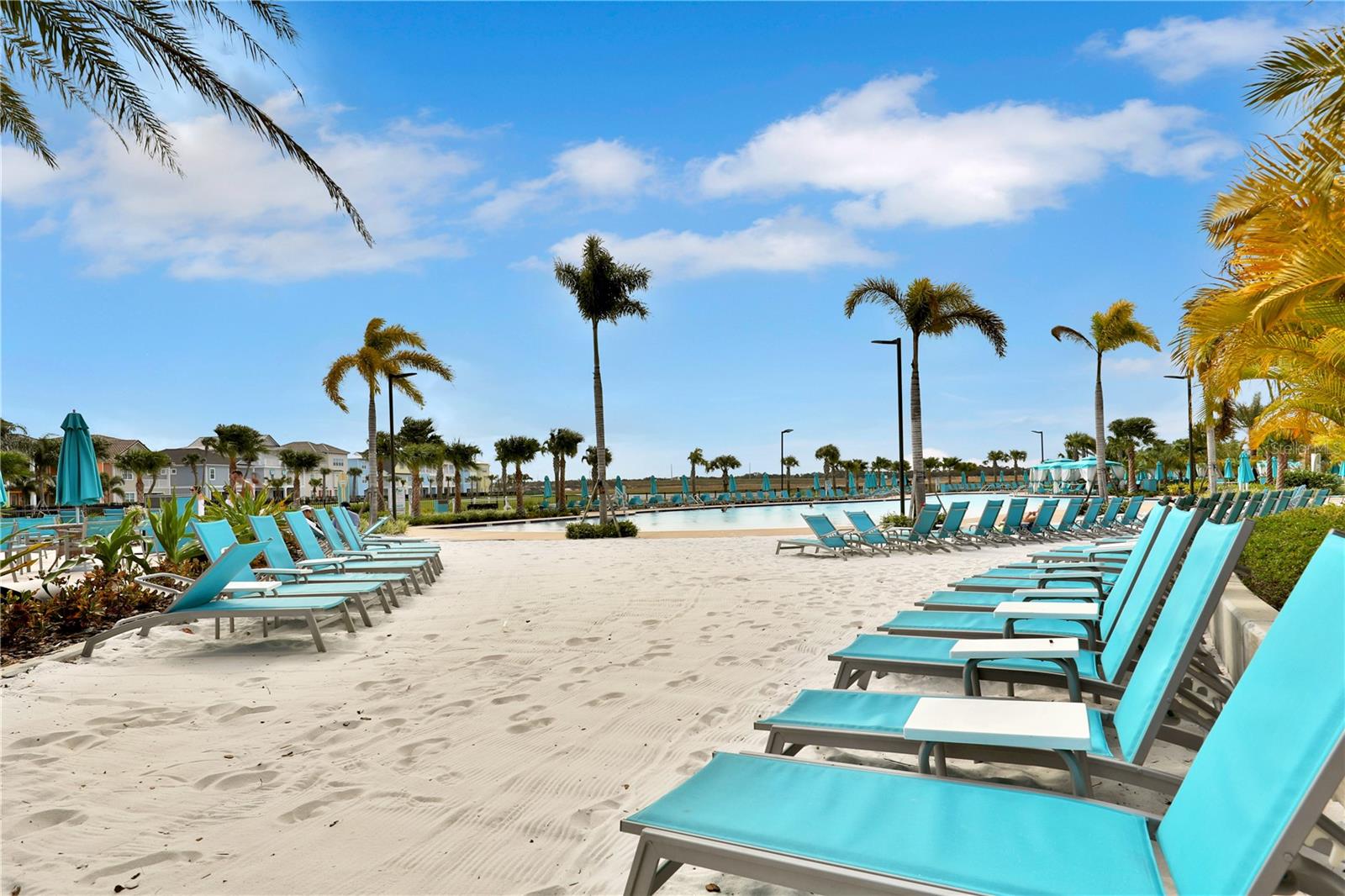 Image 44 of 87 For 8009 Surf Street