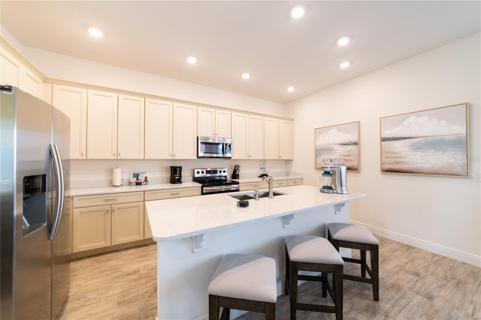 Image 8 of 87 For 8009 Surf Street