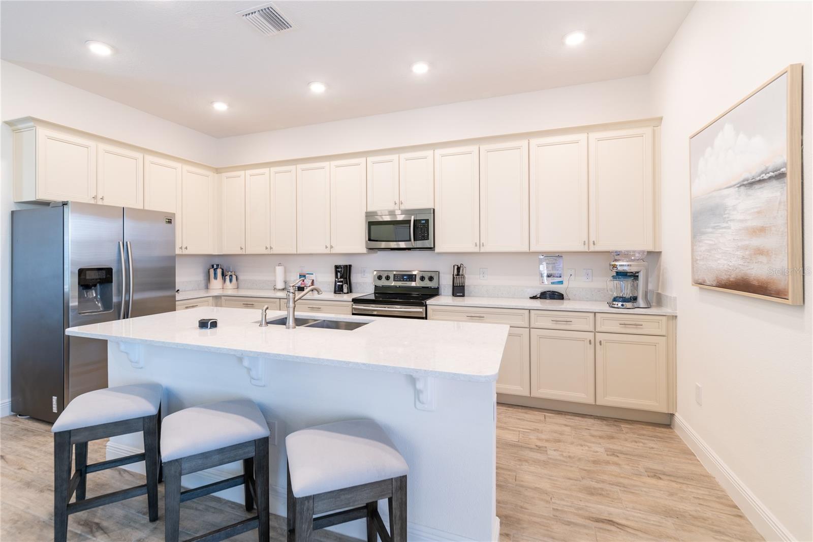 Image 9 of 87 For 8009 Surf Street