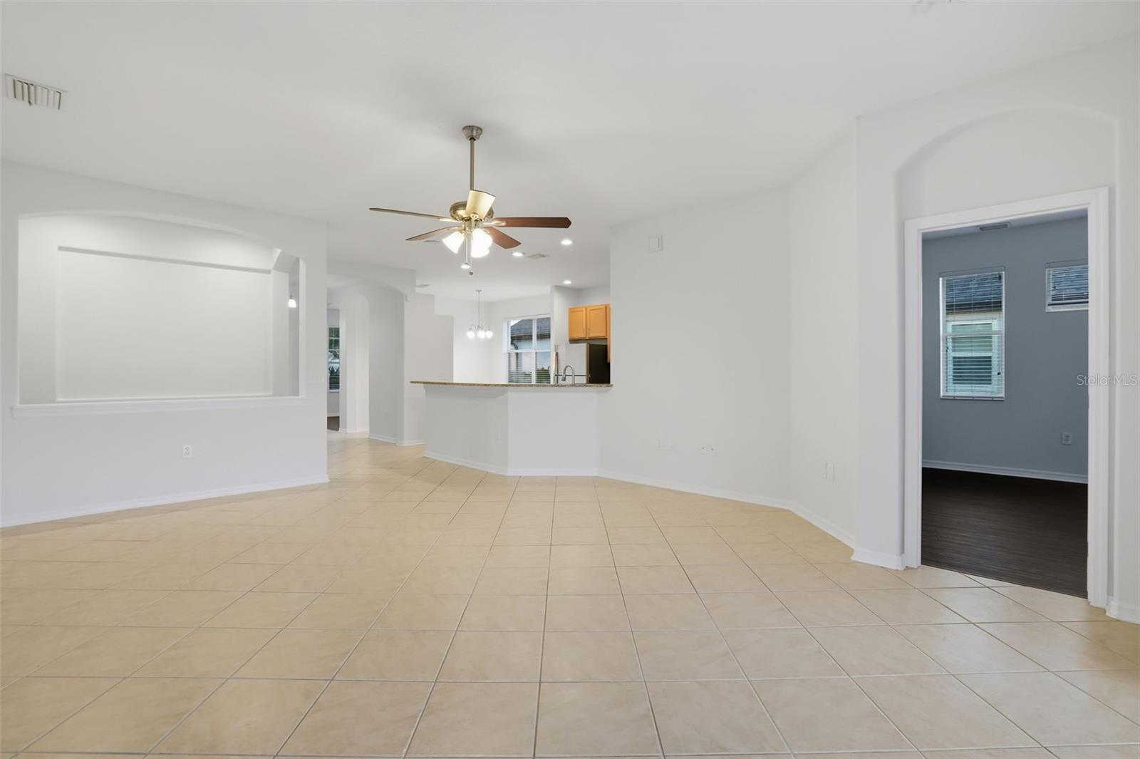 Image 10 of 34 For 15692 Lemon Fish Drive