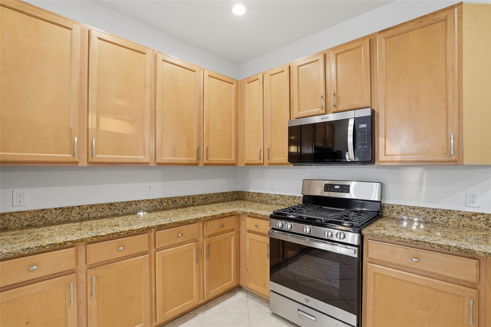 Image 16 of 34 For 15692 Lemon Fish Drive