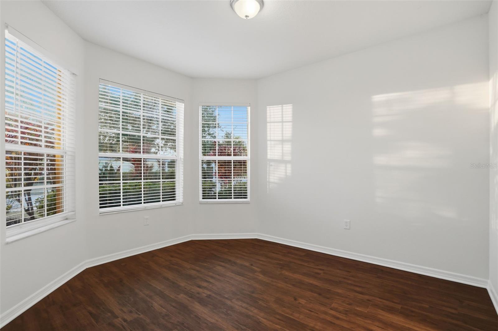 Image 19 of 34 For 15692 Lemon Fish Drive