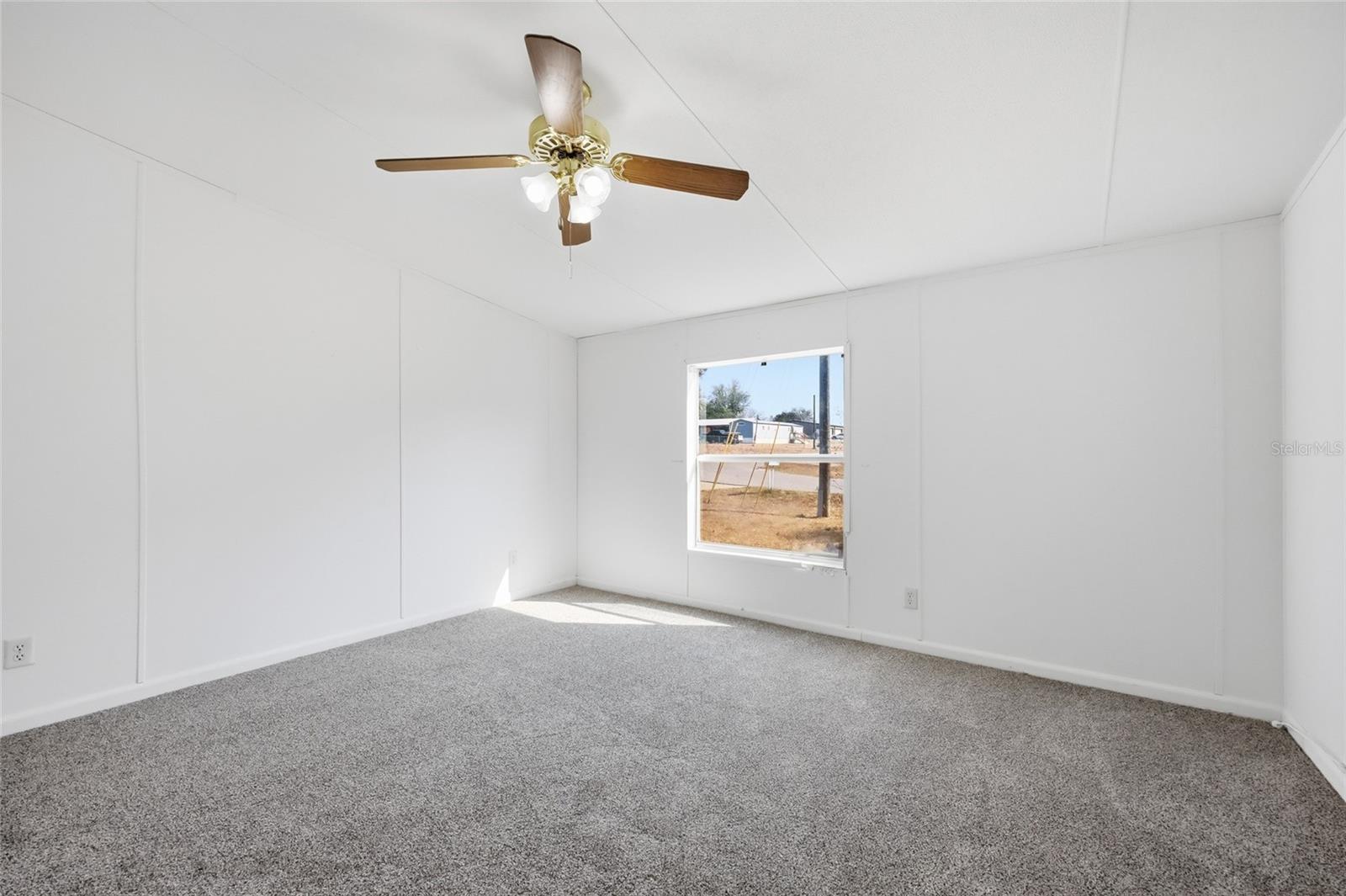 Image 14 of 37 For 17058 95 Th Court