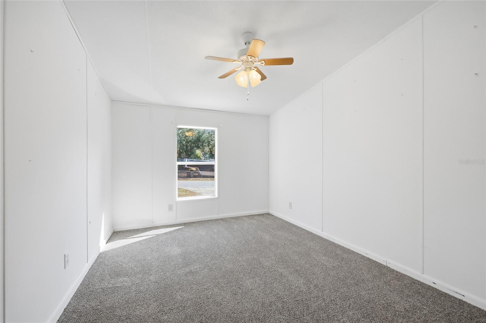 Image 16 of 37 For 17058 95 Th Court