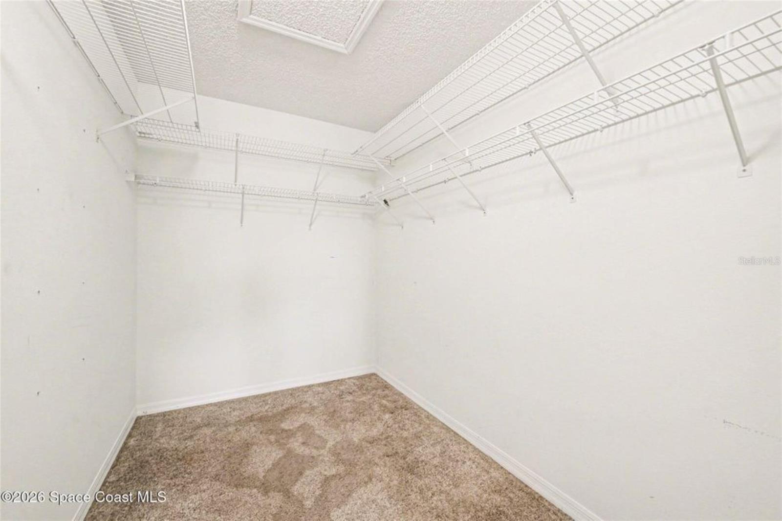 Image 19 of 27 For 1002 Jacaranda Circle