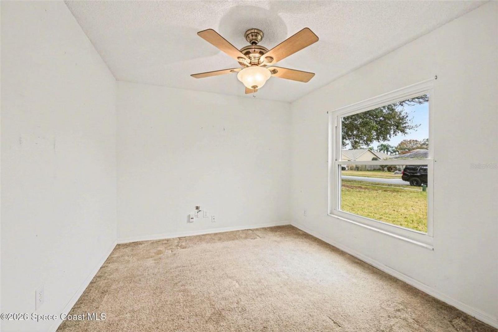 Image 21 of 27 For 1002 Jacaranda Circle