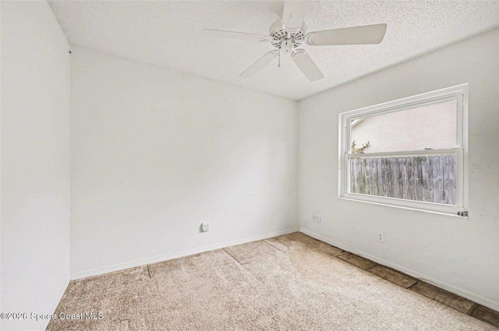 Image 22 of 27 For 1002 Jacaranda Circle