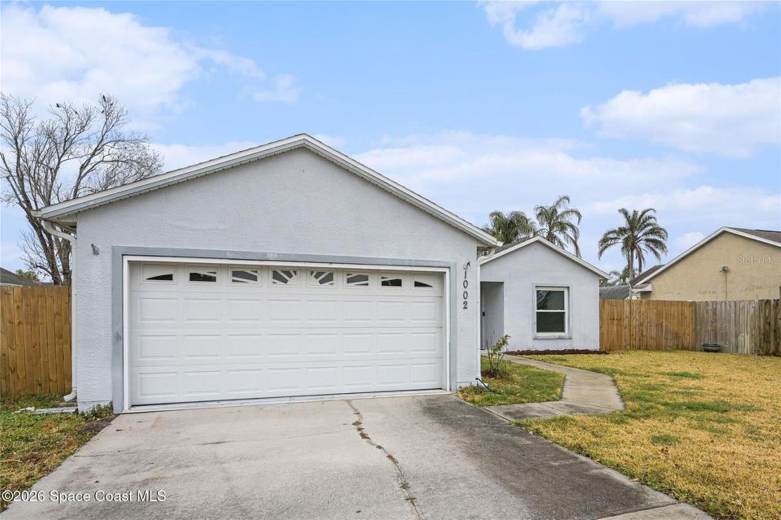 Image 3 of 27 For 1002 Jacaranda Circle