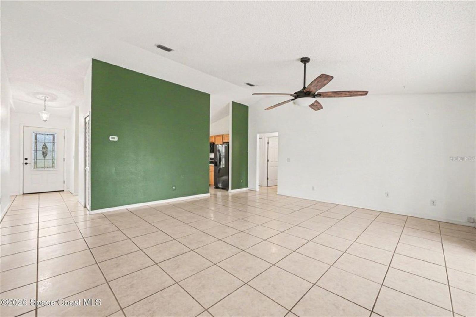 Image 7 of 27 For 1002 Jacaranda Circle