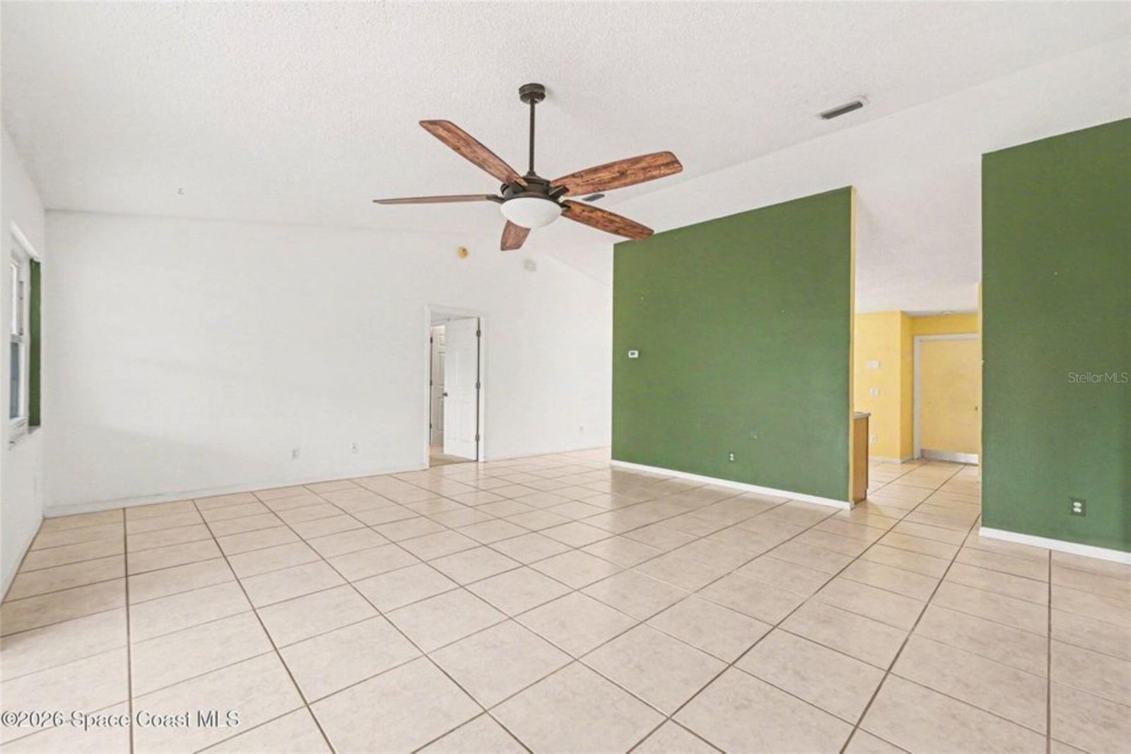 Image 8 of 27 For 1002 Jacaranda Circle