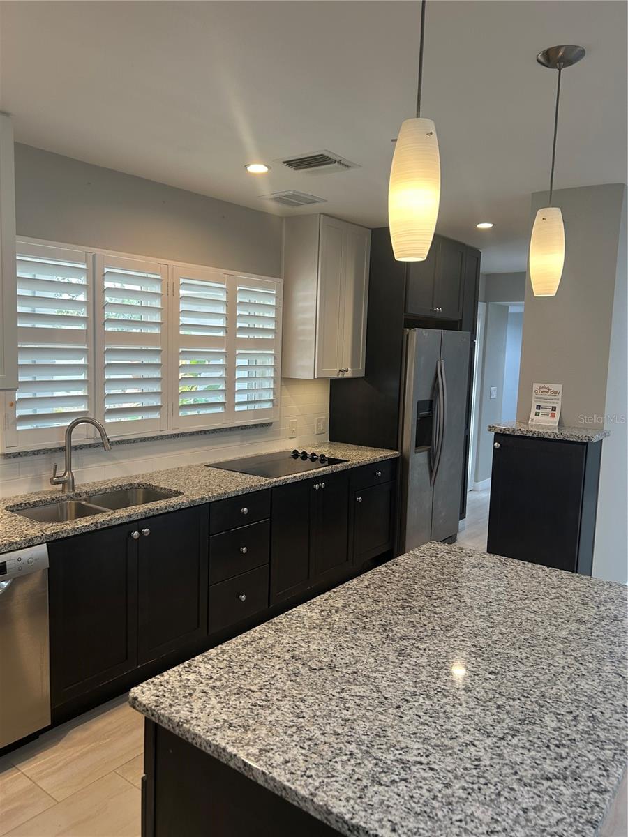 Image 19 of 52 For 1725 Mosher Drive