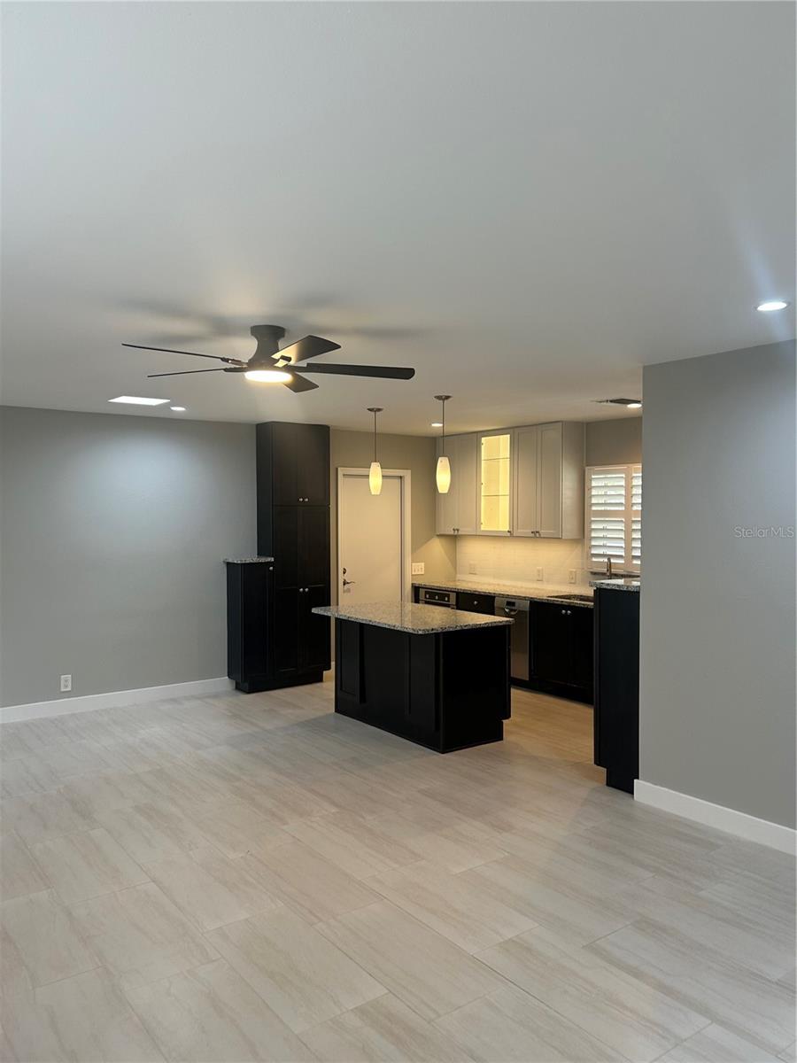 Image 23 of 52 For 1725 Mosher Drive