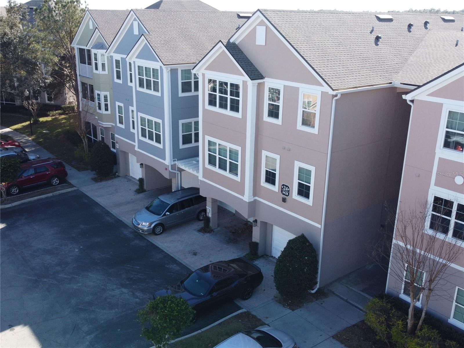 Image 3 of 29 For 3428 Soho Street B06