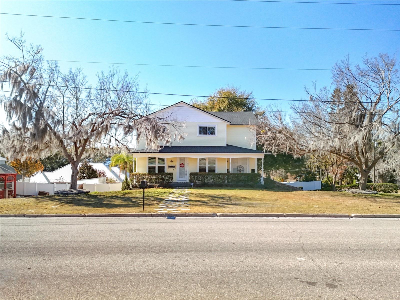 Image 3 of 99 For 1422 5th  