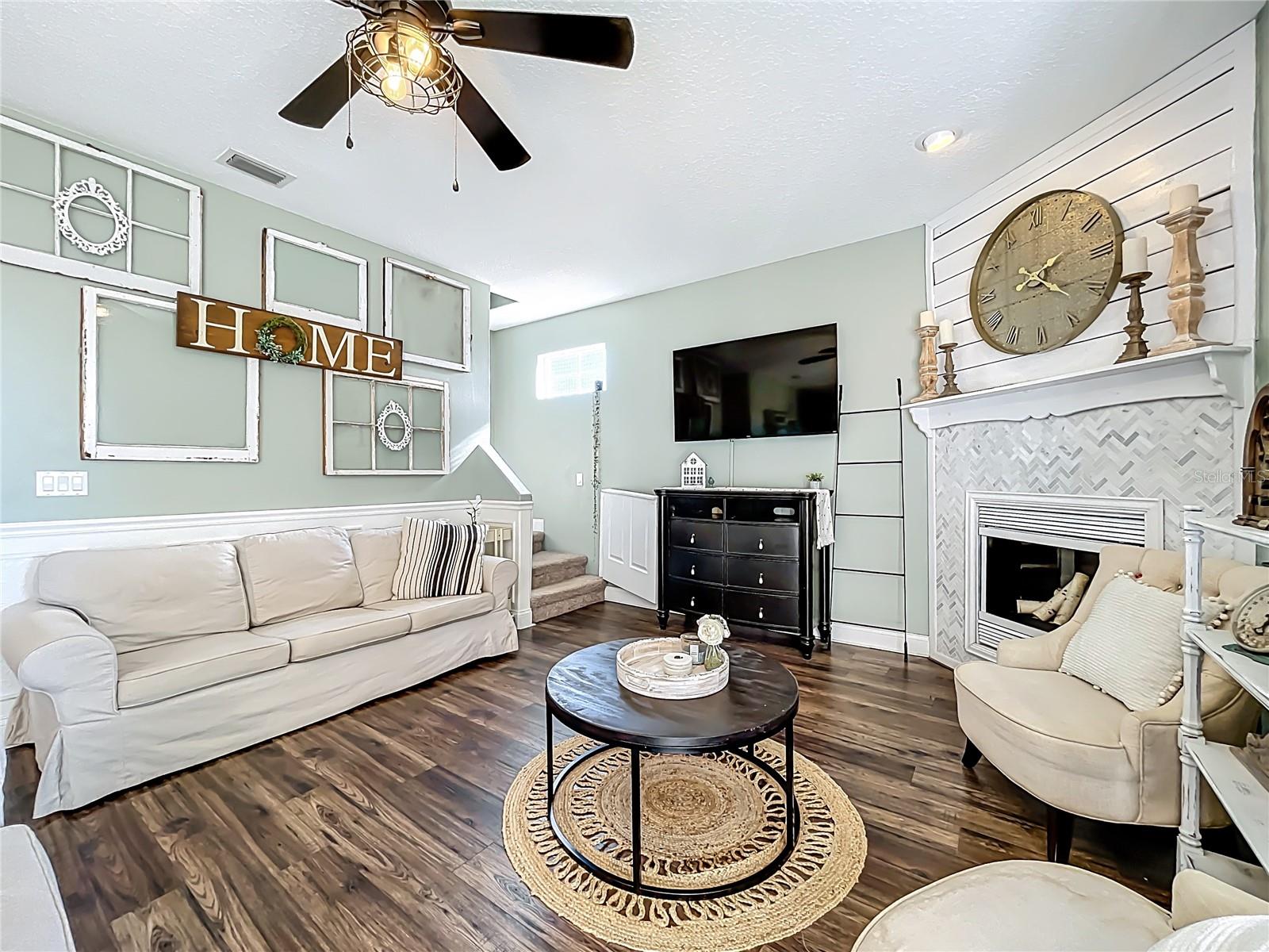 Image 33 of 99 For 1422 5th  