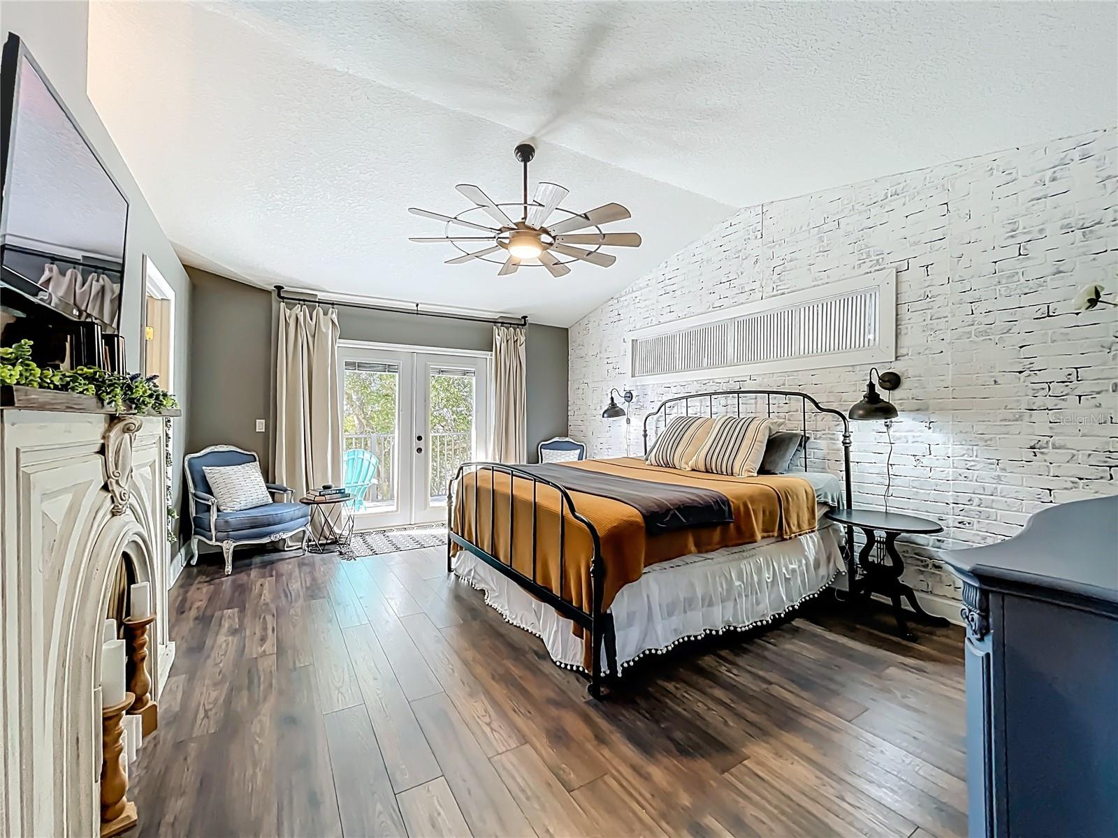 Image 42 of 99 For 1422 5th  