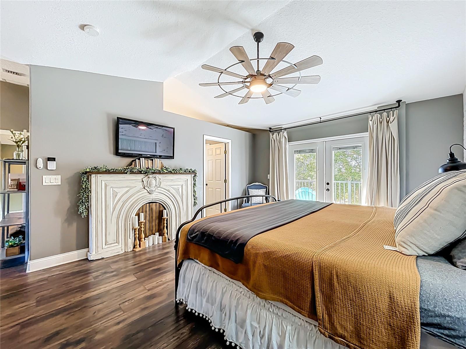 Image 43 of 99 For 1422 5th  