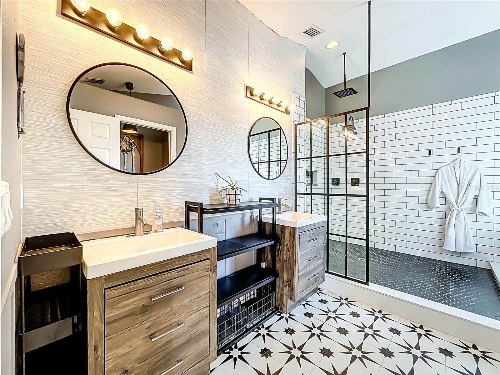 Image 44 of 99 For 1422 5th  