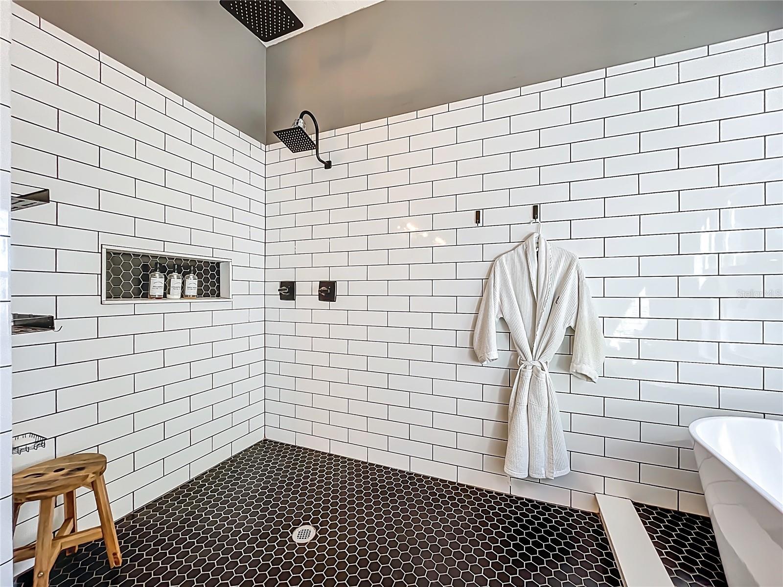 Image 46 of 99 For 1422 5th  