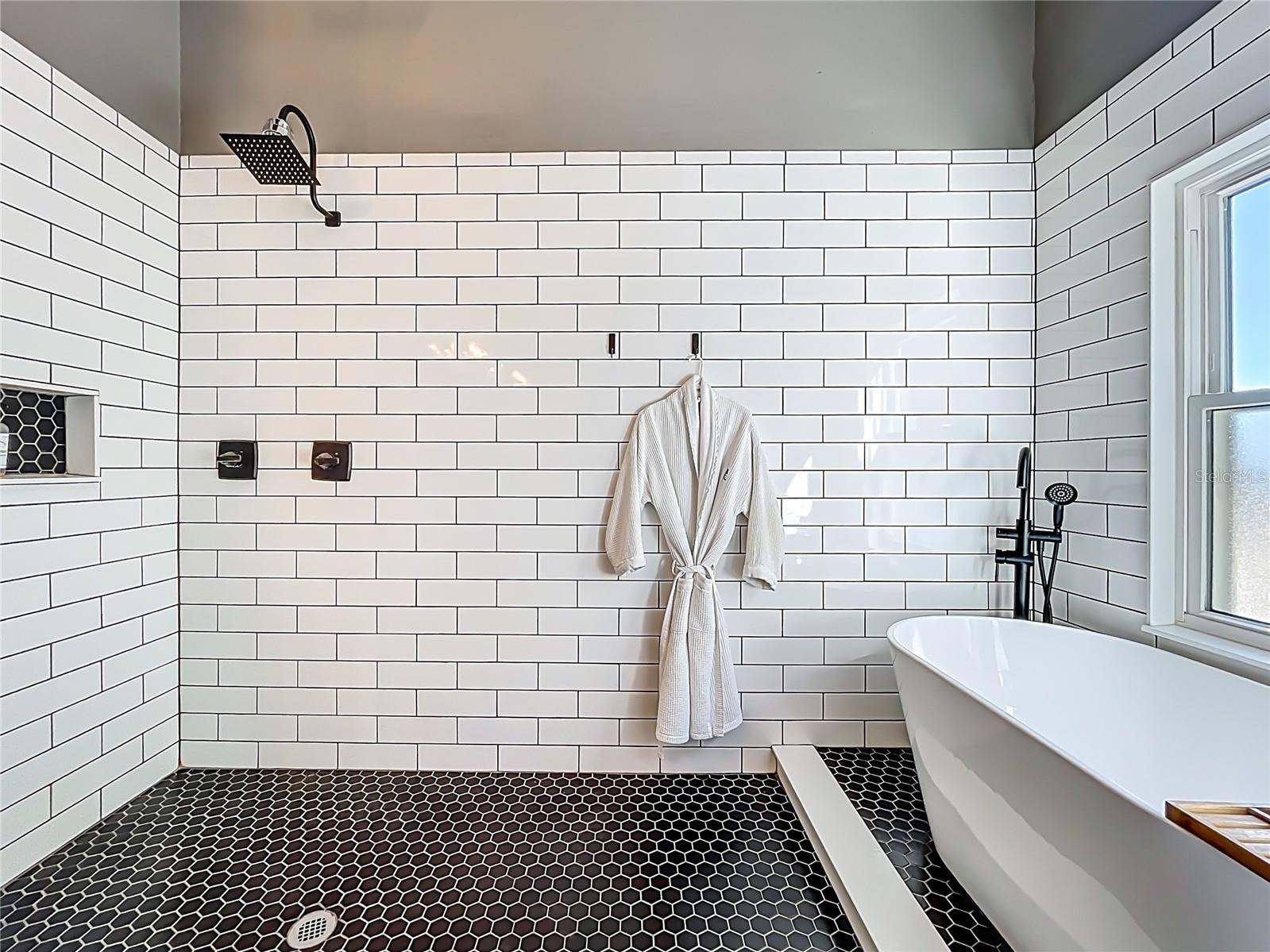 Image 47 of 99 For 1422 5th  