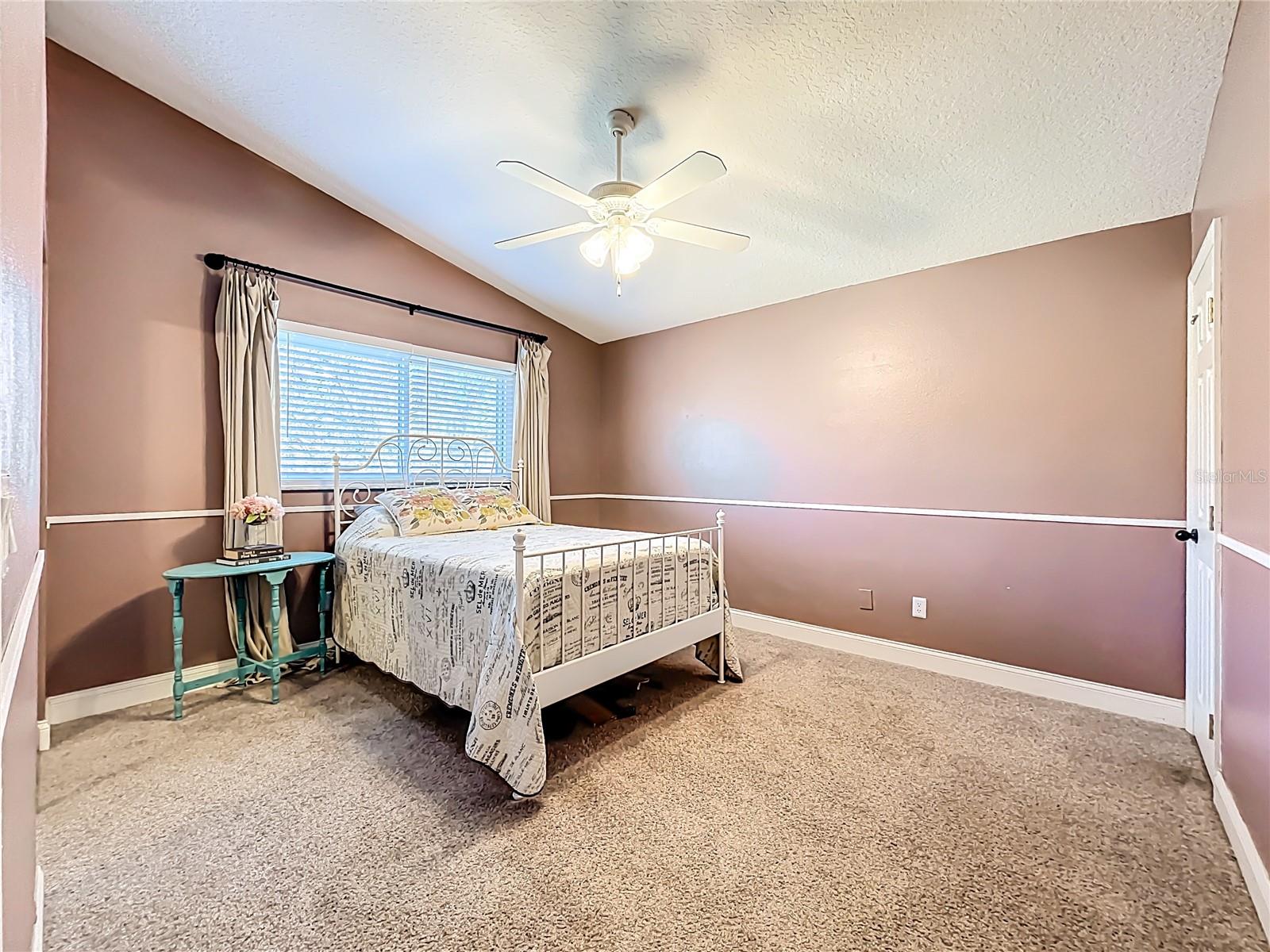 Image 53 of 99 For 1422 5th  