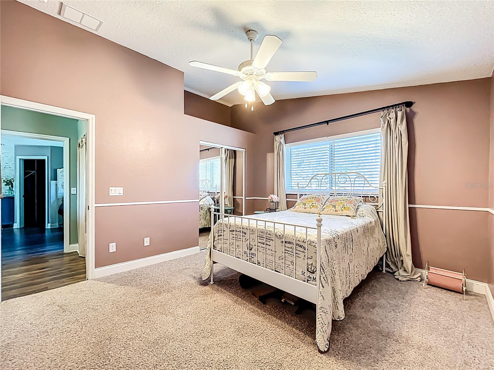 Image 54 of 99 For 1422 5th  