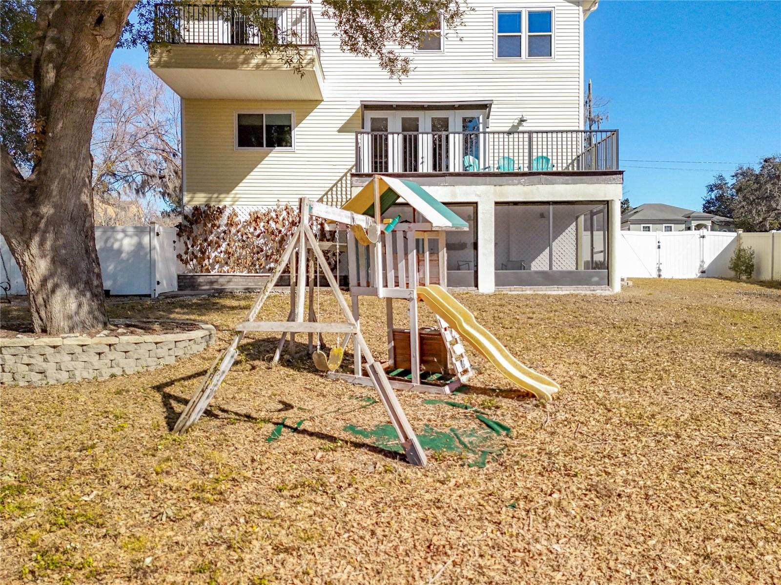 Image 80 of 99 For 1422 5th  