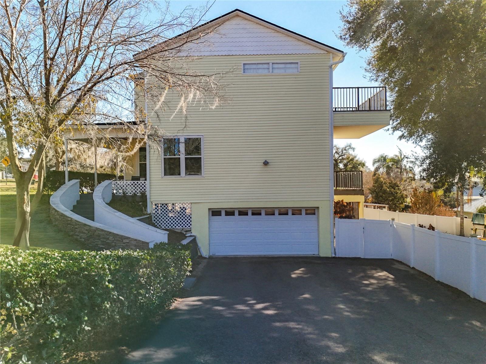 Image 84 of 99 For 1422 5th  