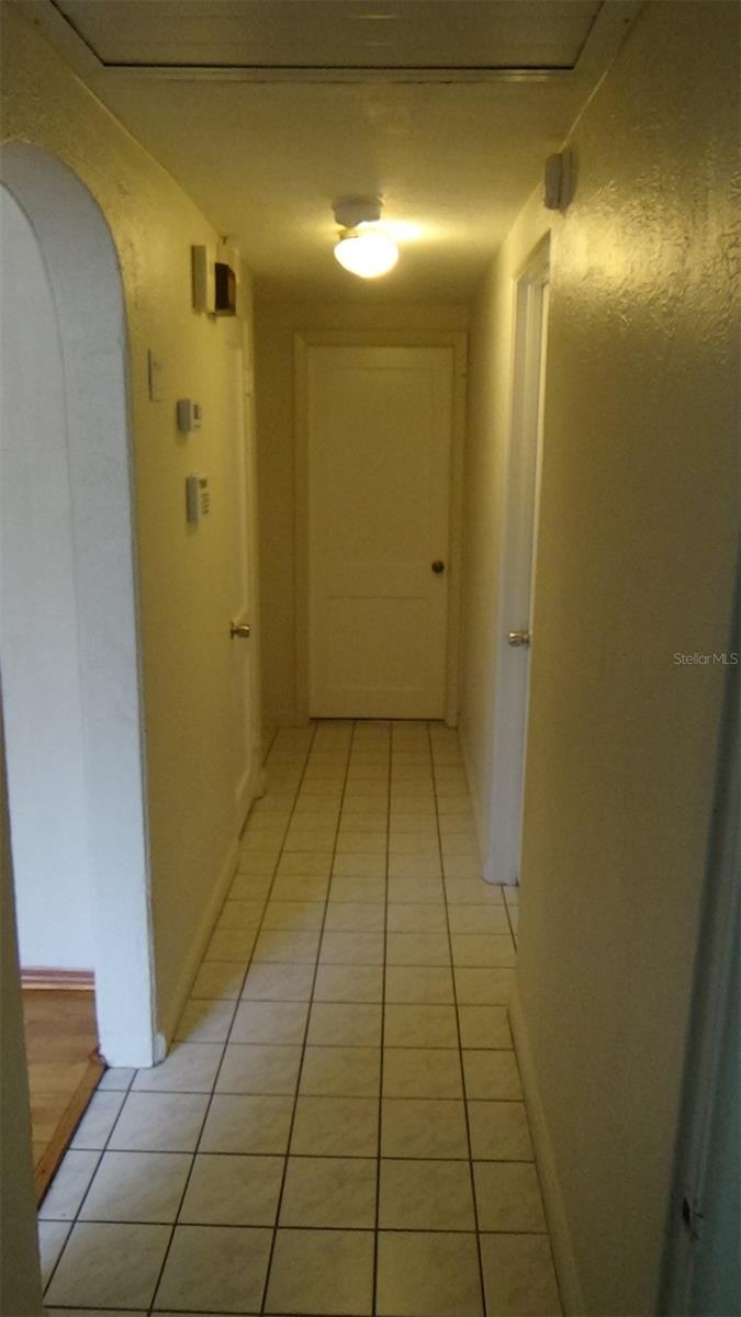 Image 8 of 18 For 1921 Stanley Street