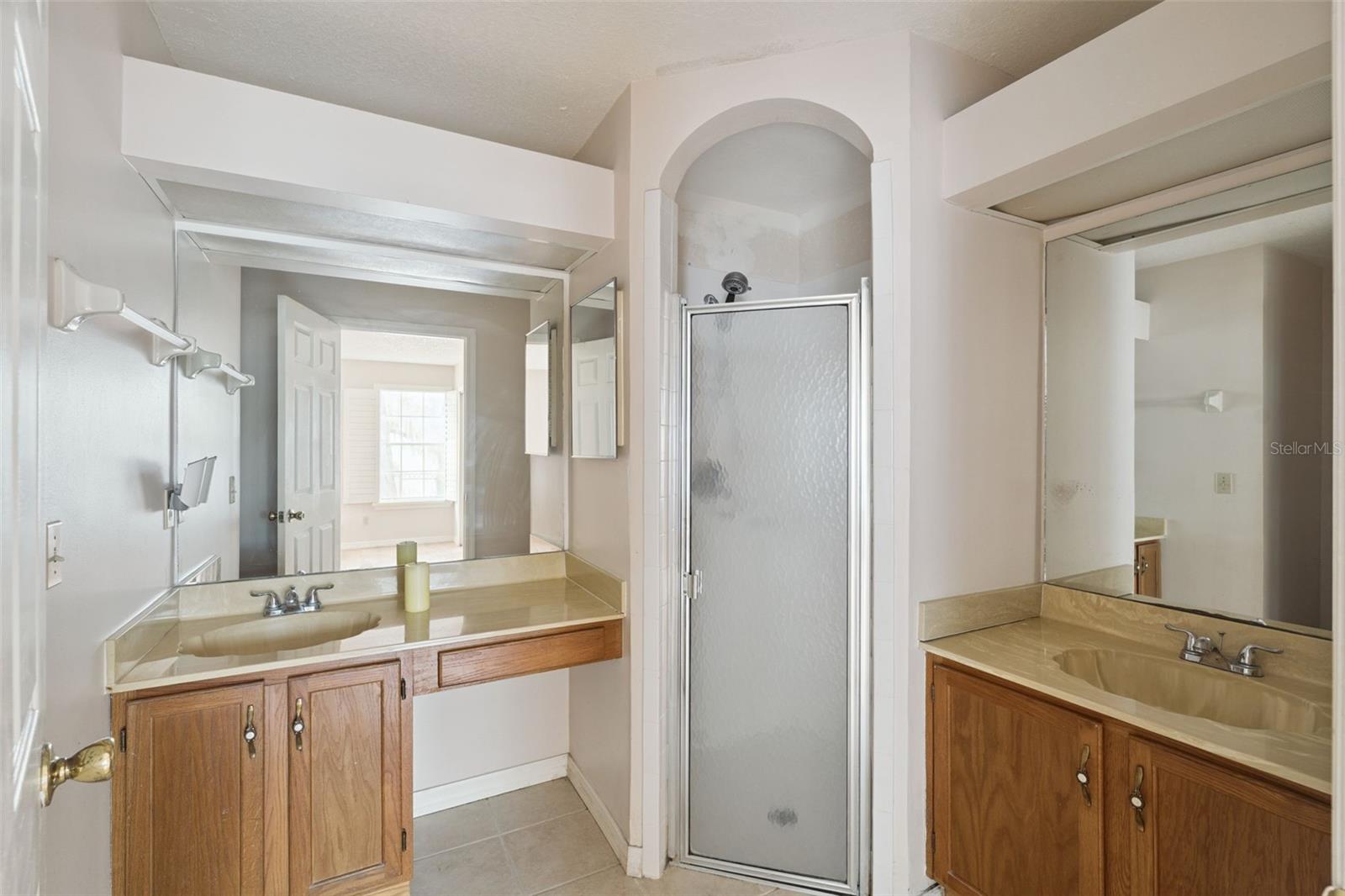 Image 13 of 14 For 975 Northern Dancer Way 101