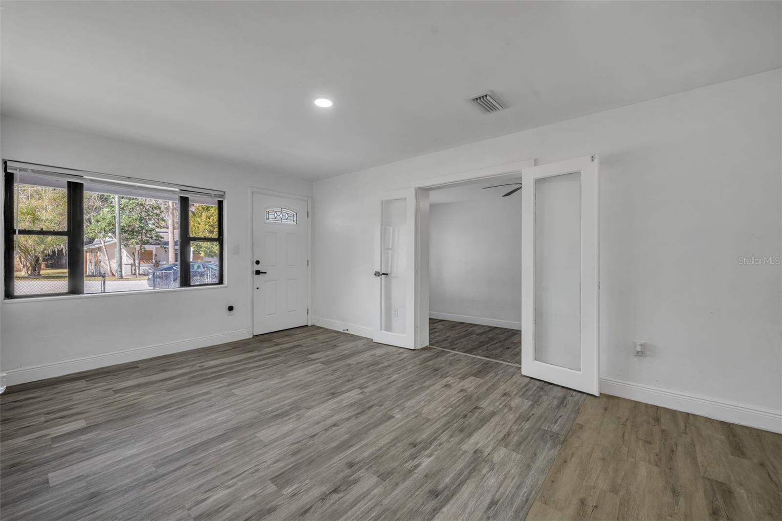 Image 17 of 24 For 1307 Shepherd Avenue