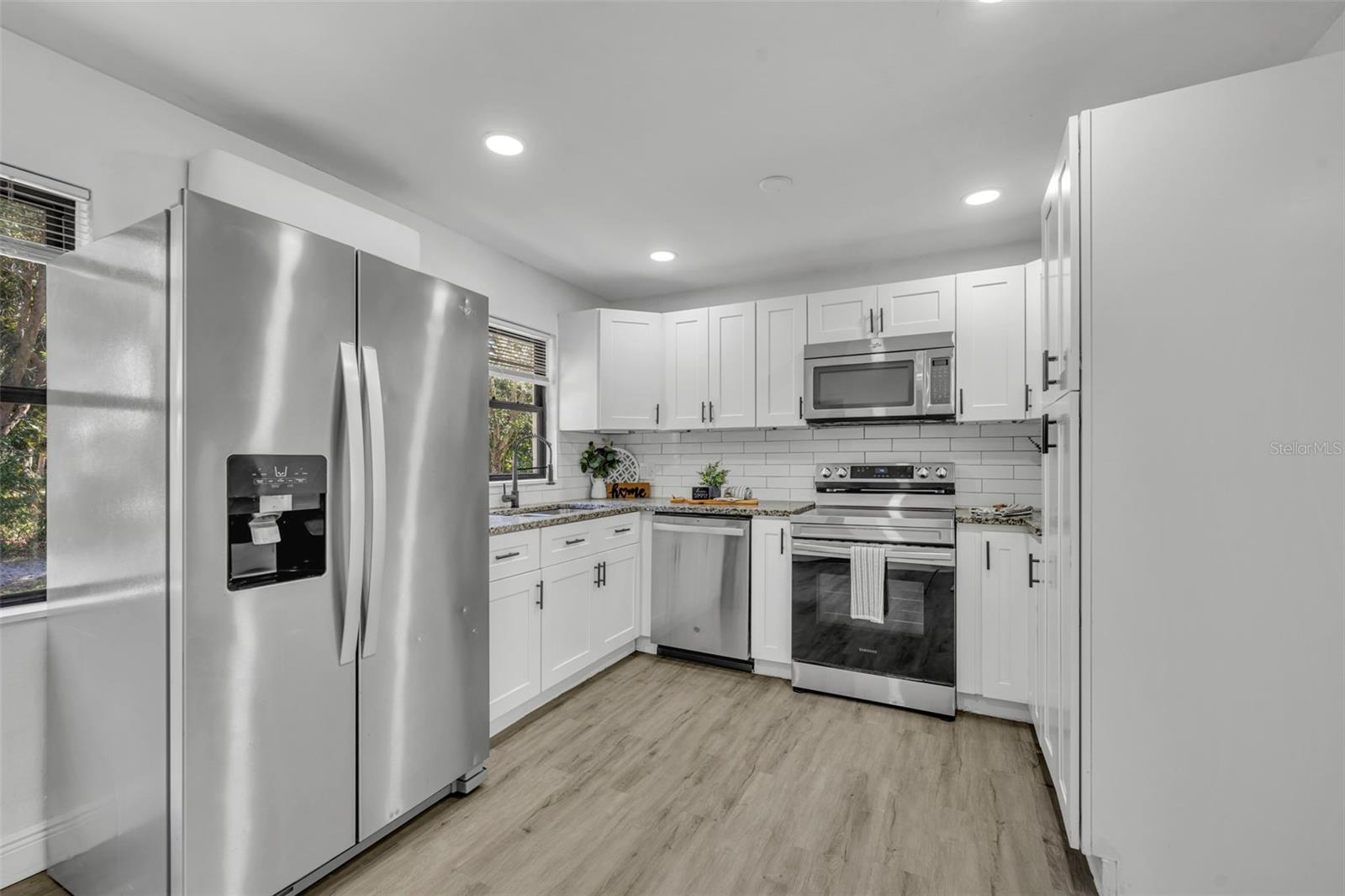 Image 9 of 24 For 1307 Shepherd Avenue