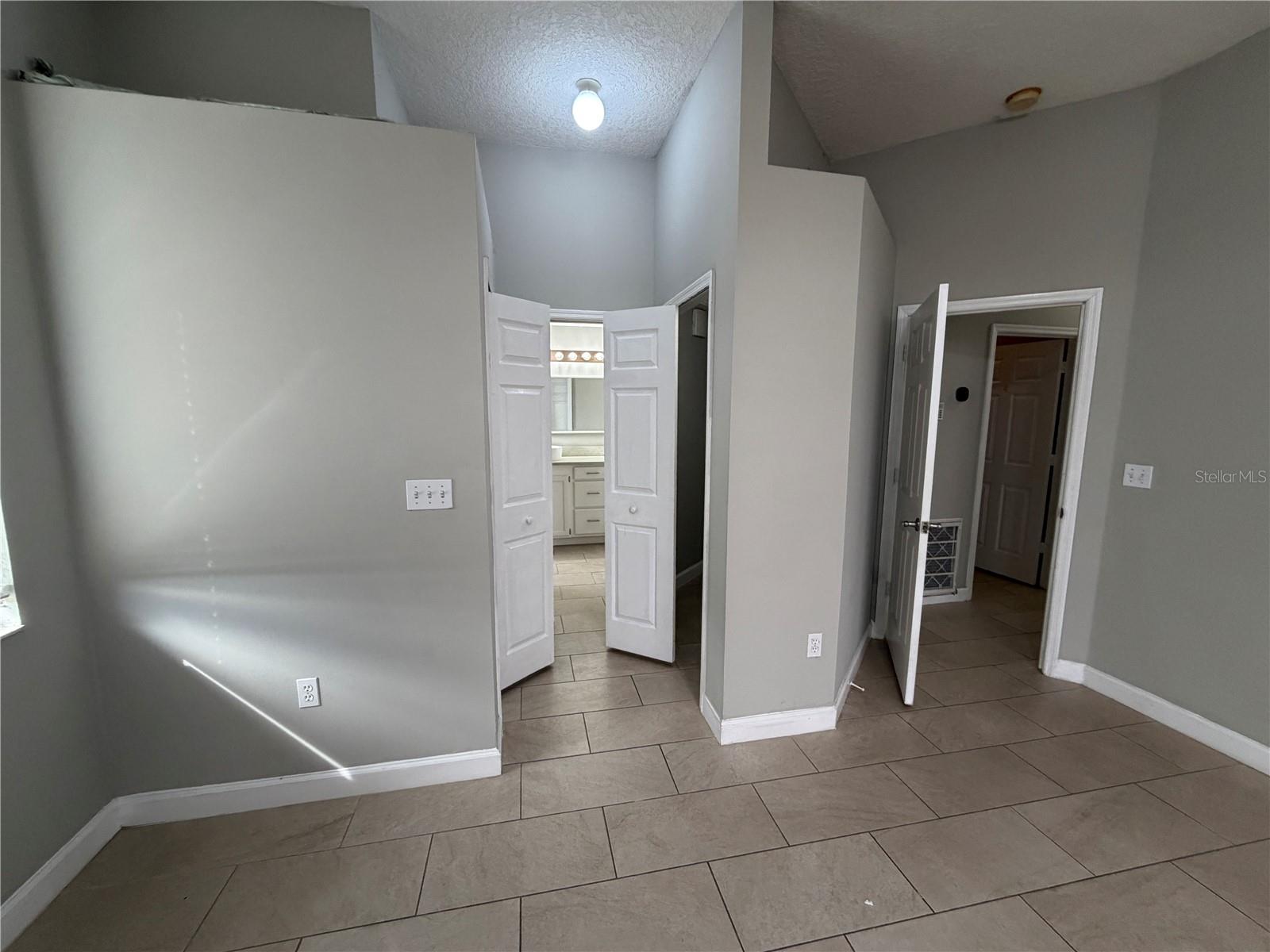 Image 18 of 23 For 2829 Middleton Circle