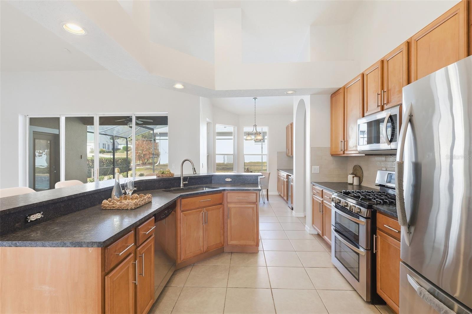 Image 21 of 59 For 101 Oak Haven Circle