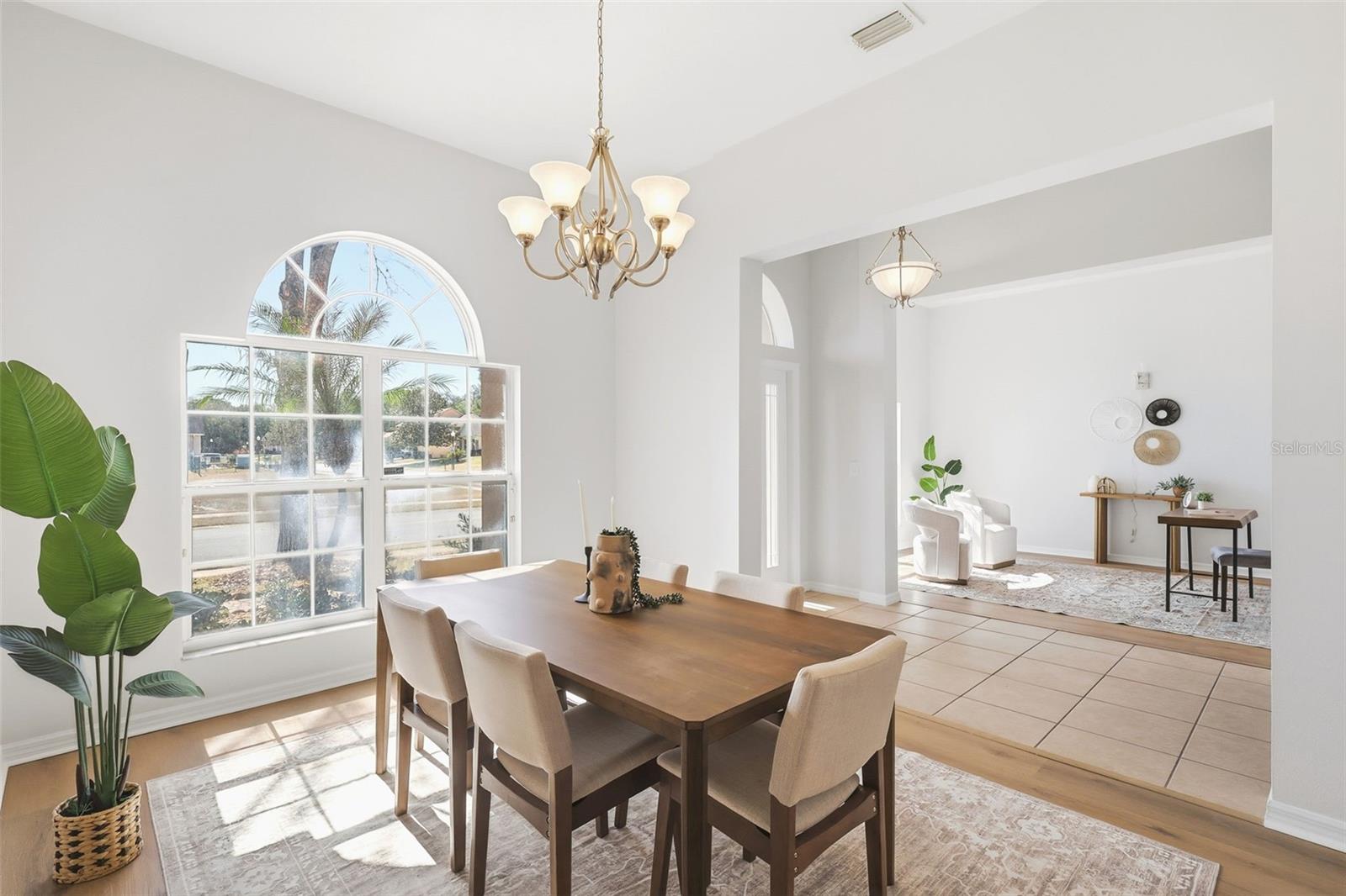 Image 23 of 59 For 101 Oak Haven Circle